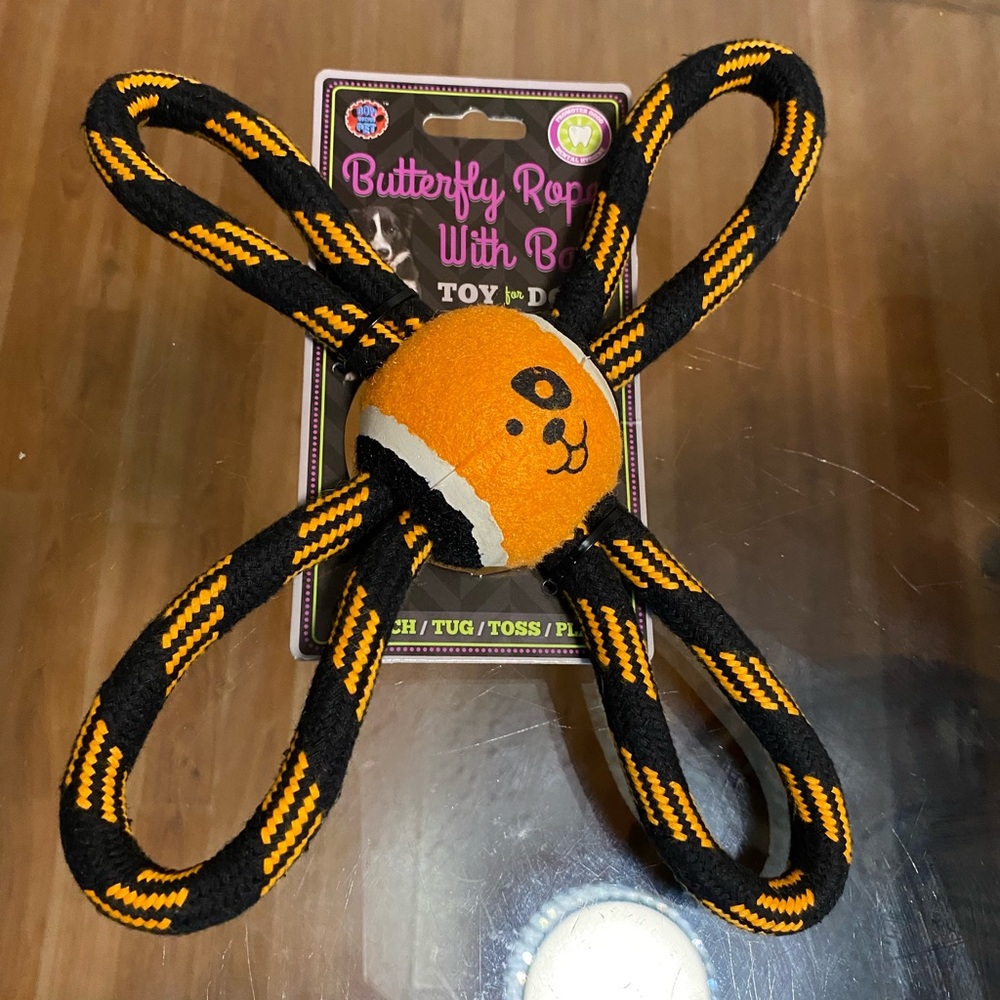 - Brand New Bow Wow Halloween Knotted Loop Rope Dog Toy.
